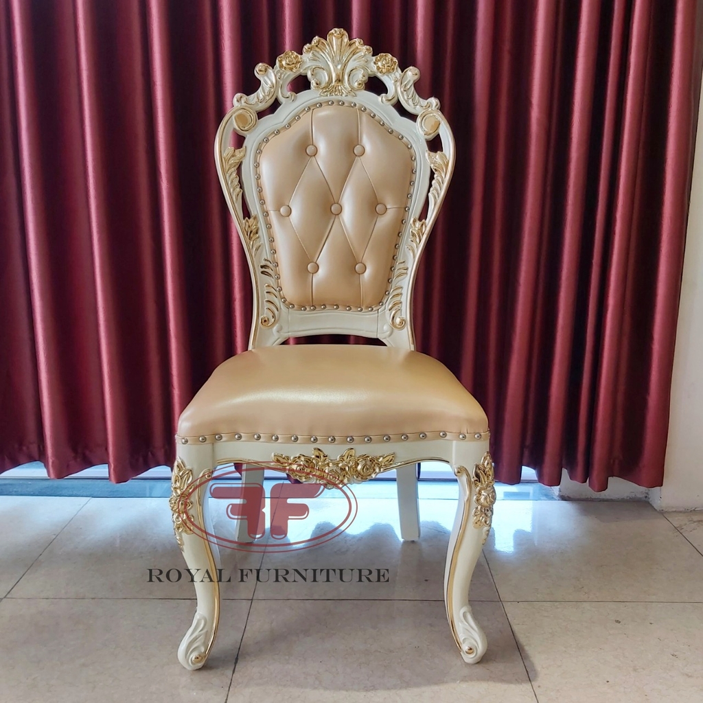 Ghế ăn nhập khẩu đát vàng - Với thiết kế đơn giản nhưng sang trọng, màu vàng quý phái của ghế ăn đát sẽ khiến không gian của bạn được nâng cấp đáng kể. Với hình ảnh này, bạn sẽ được hòa mình vào không khí ấm cúng và đẳng cấp với sản phẩm chất lượng cao này.