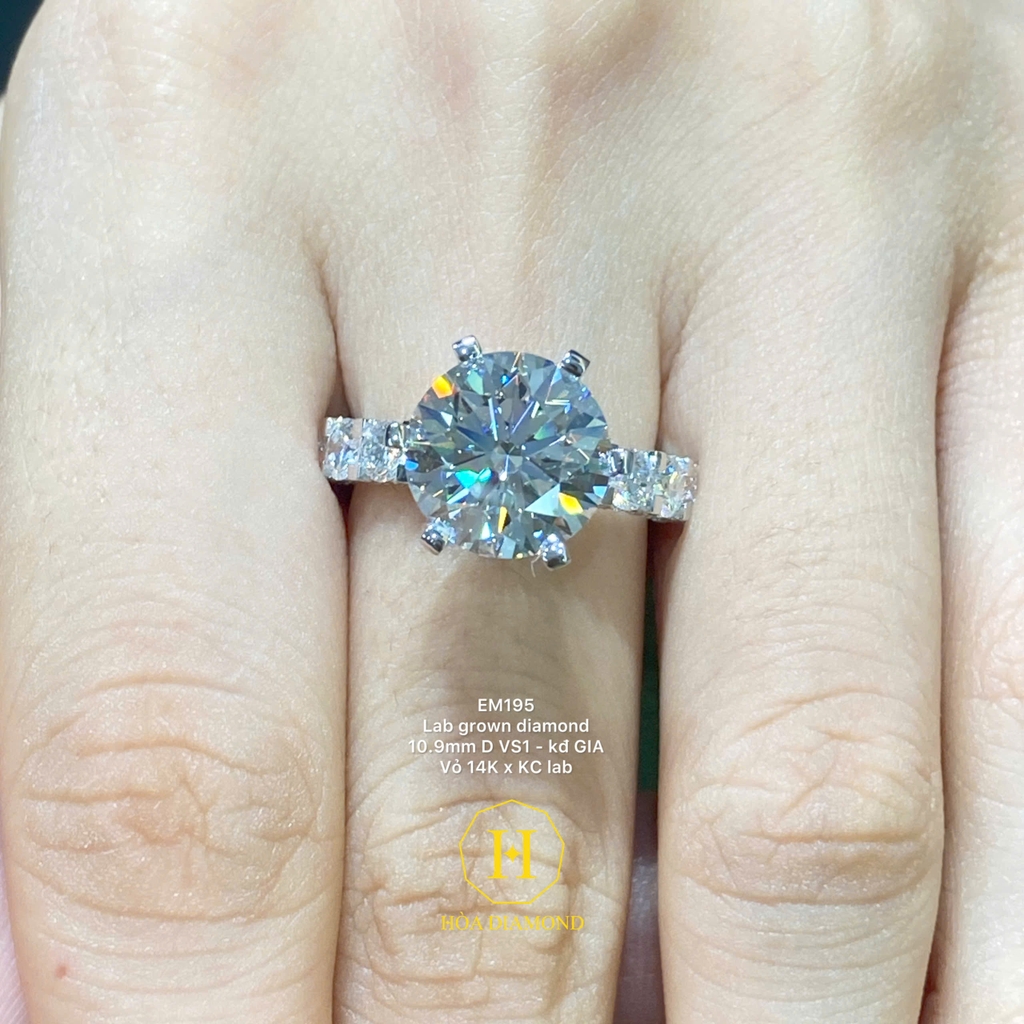 EM195 - Nhẫn cầu hôn,  round cut, 11mm - Lucy Jewelry