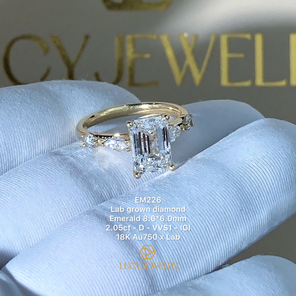 EM226 - Nhẫn cầu hôn, emerald cut, 2.0 carat - Lucy Jewelry