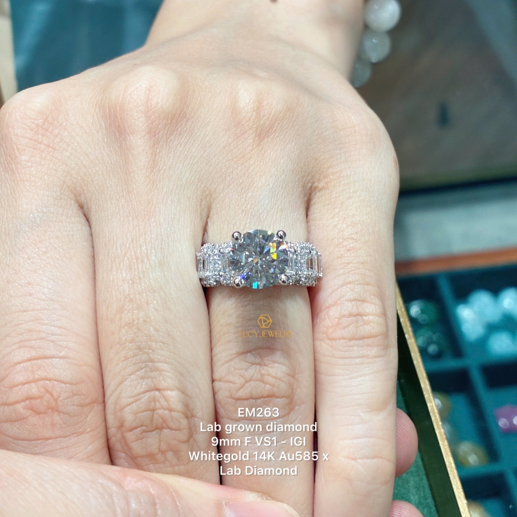 EM263 - Nhẫn cầu hôn, round cut, 9.0mm - Lucy Jewelry