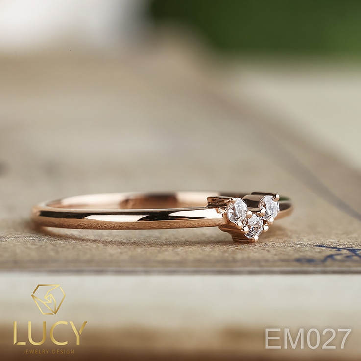 EM027 Nhẫn vàng hình trái tim thiết kế, nhẫn cầu hôn, nhẫn đính hôn - Lucy Jewelry