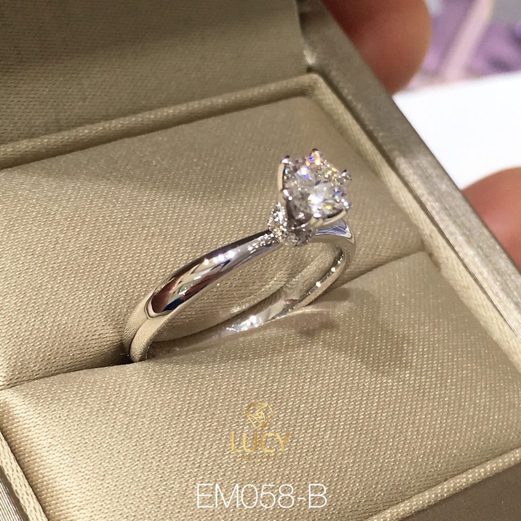 EM058B Nhẫn nữ vàng, nhẫn ổ kim cương 4.5mm, nhẫn nữ thiết kế, nhẫn cầu hôn, nhẫn đính hôn - Lucy Jewelry
