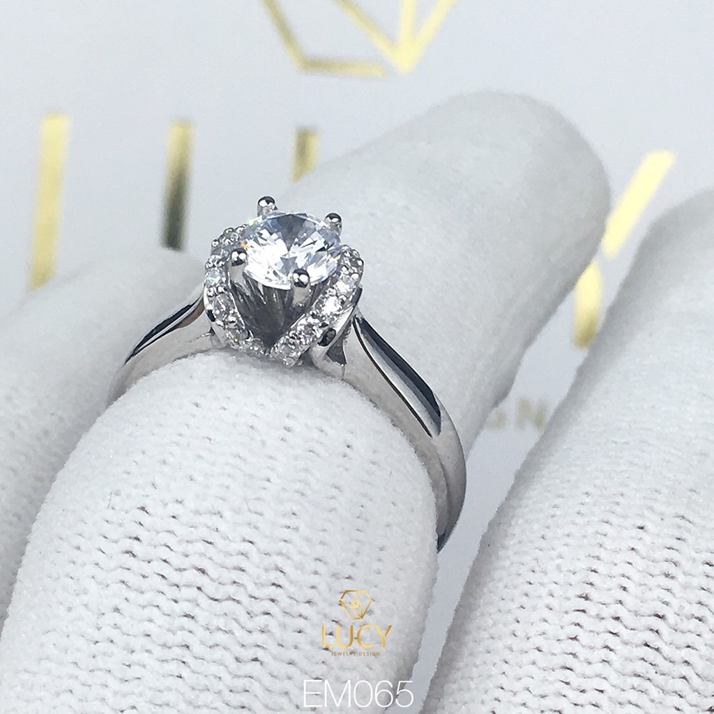 EM065 Nhẫn nữ vàng, nhẫn ổ kim cương 4.5mm, nhẫn nữ thiết kế, nhẫn cầu hôn, nhẫn đính hôn - Lucy Jewelry