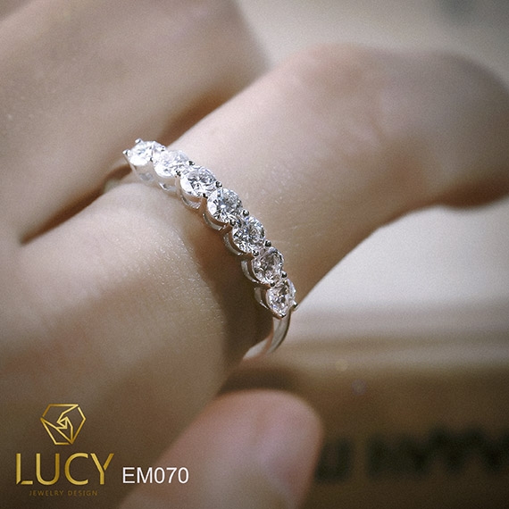 EM070 Nhẫn nữ vàng, nhẫn kết ngang 7 viên 3mm, nhẫn nữ thiết kế - Lucy Jewelry