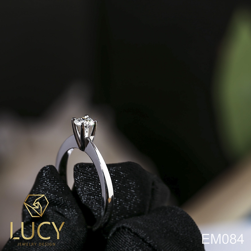 EM084 Nhẫn cầu hôn, nhẫn đính hôn, nhẫn kim cương 4.1mm 4mm, nhẫn nữ thiết kế đẹp - Lucy Jewelry