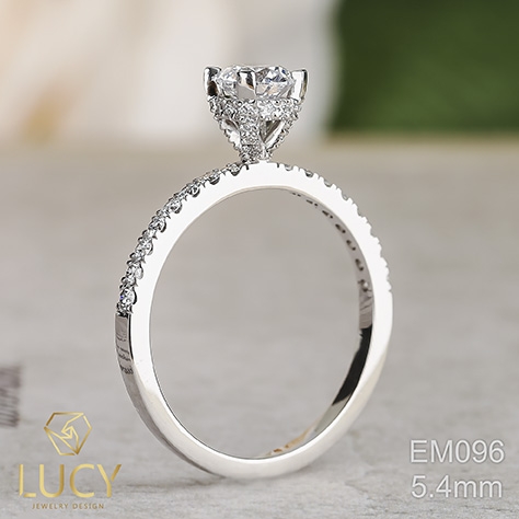 EM096 Nhẫn cầu hôn đính hôn, nhẫn vàng nữ, nhẫn ổ kim cương 5.2mm - Lucy Jewelry