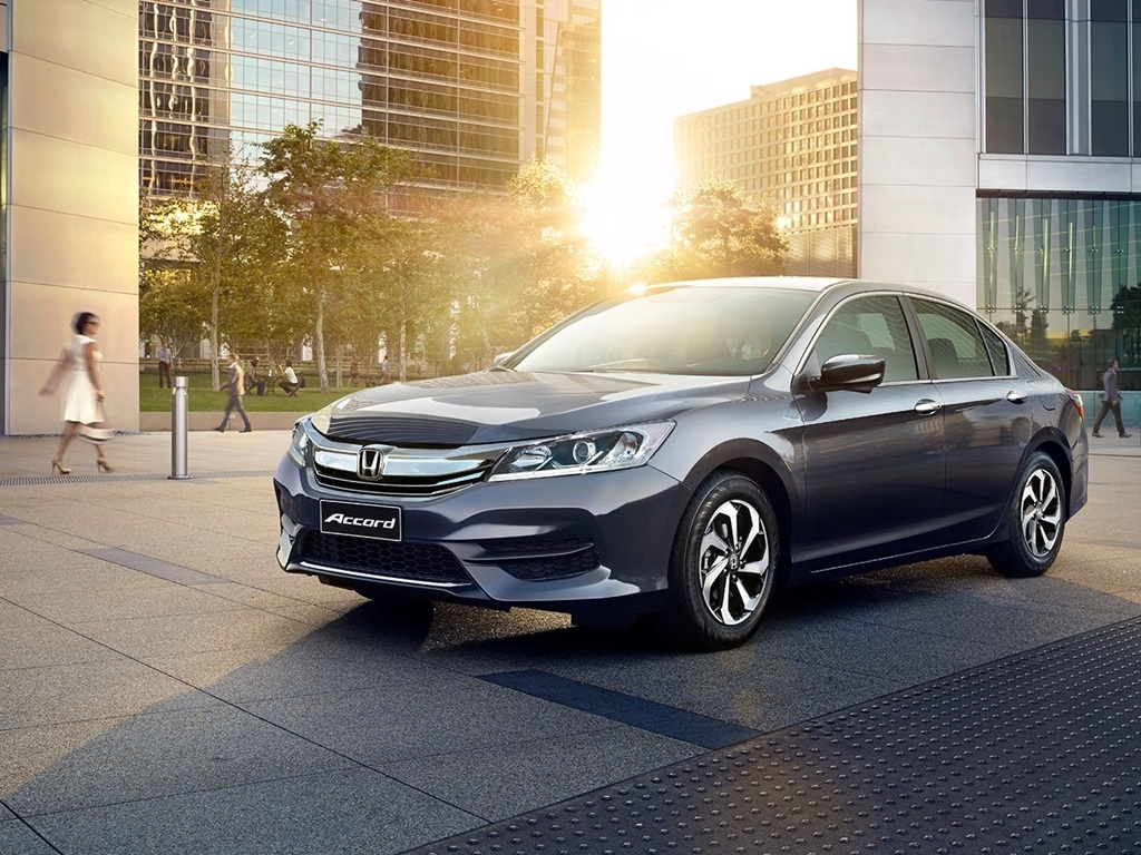 Honda Accord mạnh mẽ và sang trọng cùng với giá bán hợp lý nhất