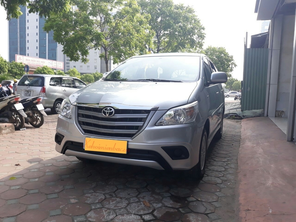 Xe Toyota Innova 2014 số sàn, màu bạc, biển Hà Nội đã qua sử dụng Xe ...