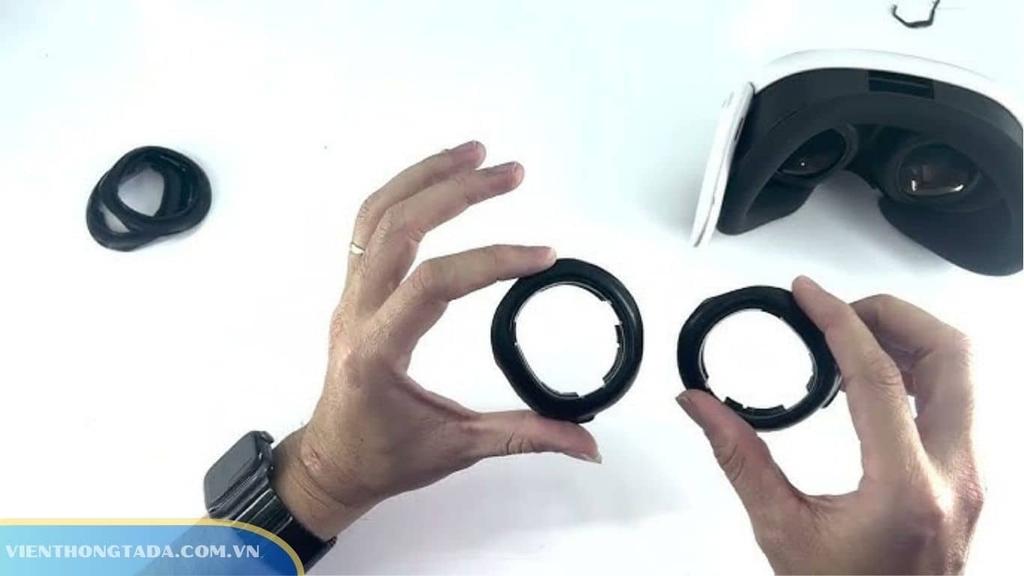 Cách bảo quản kính VR Meta Quest bền bỉ