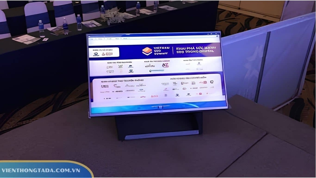 Cho Thuê Giá Đỡ TV, Màn Hình TV Nhắc Bài 32-70 Inch