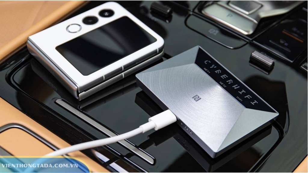 ZTE V50 Pro sở hữu cổng USB Type C 3.0