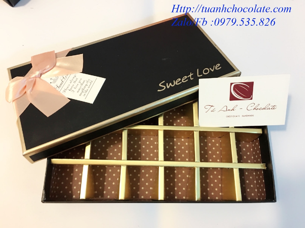 NHC18 - Vỏ hộp đựng socola hình chữ nhật 18 ngăn