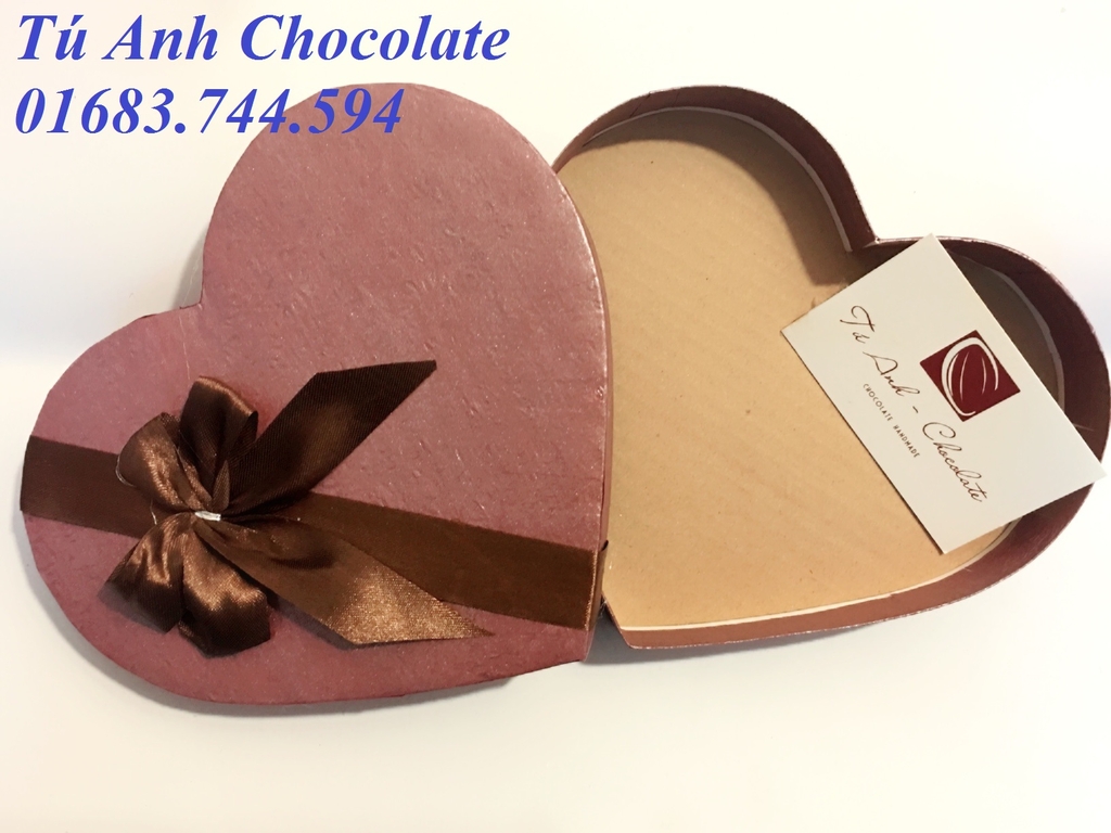 Hộp đựng socola hình tim