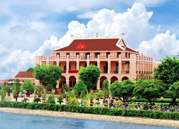 Giá vé tham quan bến Nhà Rồng, bảo tàng Hồ Chí Minh