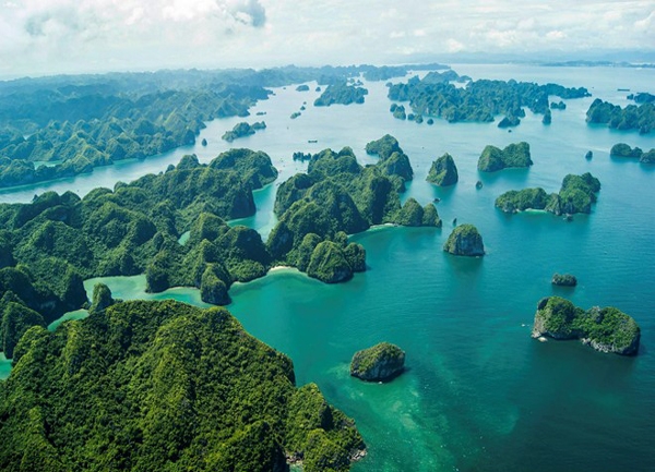 Giá Vé Tham Quan, Thuê Tàu Thuyền Đi Vịnh Hạ Long 2025