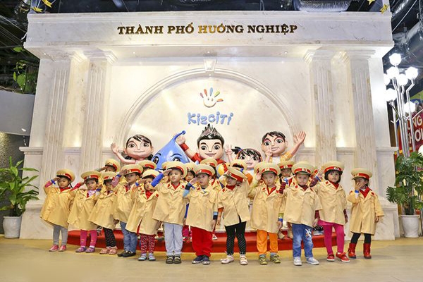 Review Kinh Nghiệm Và Giá Vé Đi Kizciti Cập Nhật 2025