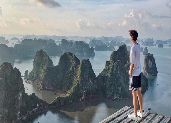 Review Top Địa Điểm Du Lịch Quảng Ninh Hấp Dẫn 2025