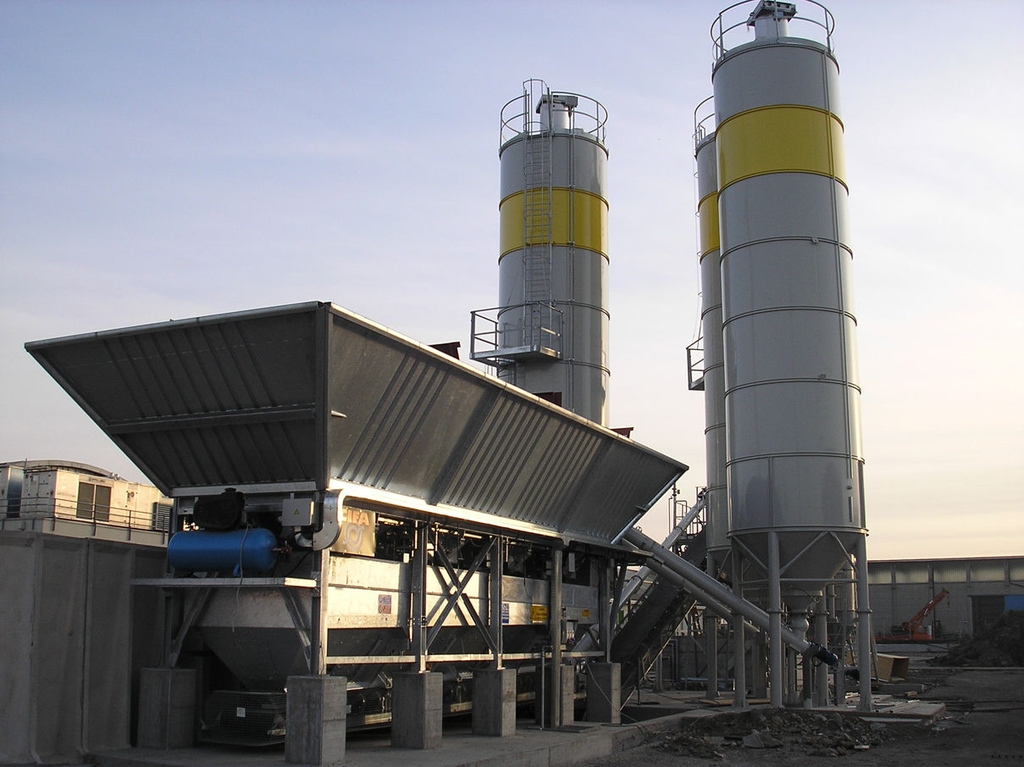 Nhận thầu lắp đặt trạm trộn bê tông Hải Dương