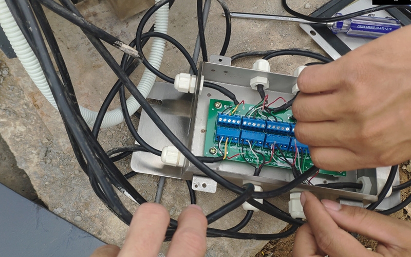 Cách thay pin cân điện tử đơn giản tự làm