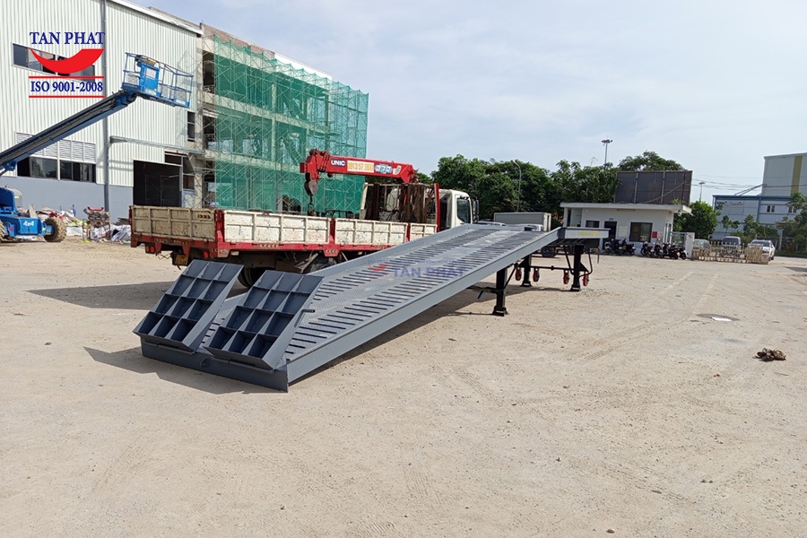 Cầu dẫn xe nâng 8 tấn bàn giao tại KCN Chu Trinh, Cao Bằng