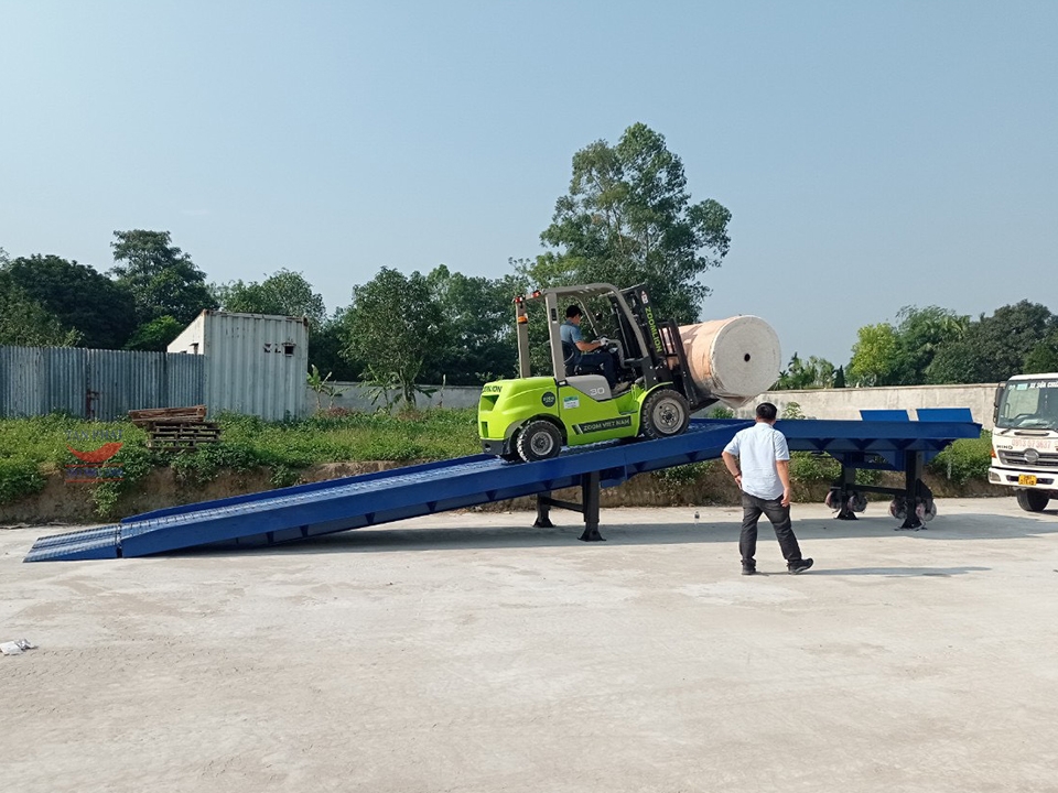 Cầu xe nâng 12 tấn bàn giao tại tỉnh Phú Thọ