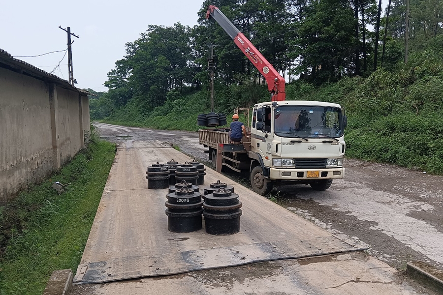 Tân Phát hạ chuẩn kiểm định trạm cân 120 tấn lắp tại Phú Thọ