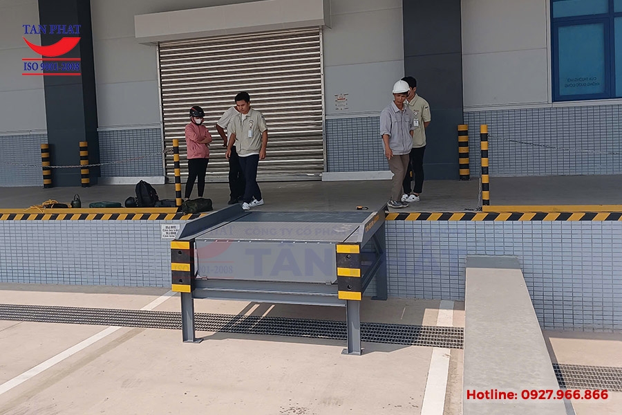 Lắp đặt sàn nâng thủy lực không hố tại Hà Nội