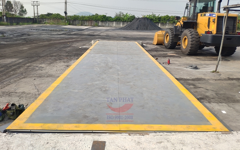 Trạm cân xe tải 80 tấn - Công Ty TNHH Xuất Nhập Khẩu Đại Việt Quảng Ninh