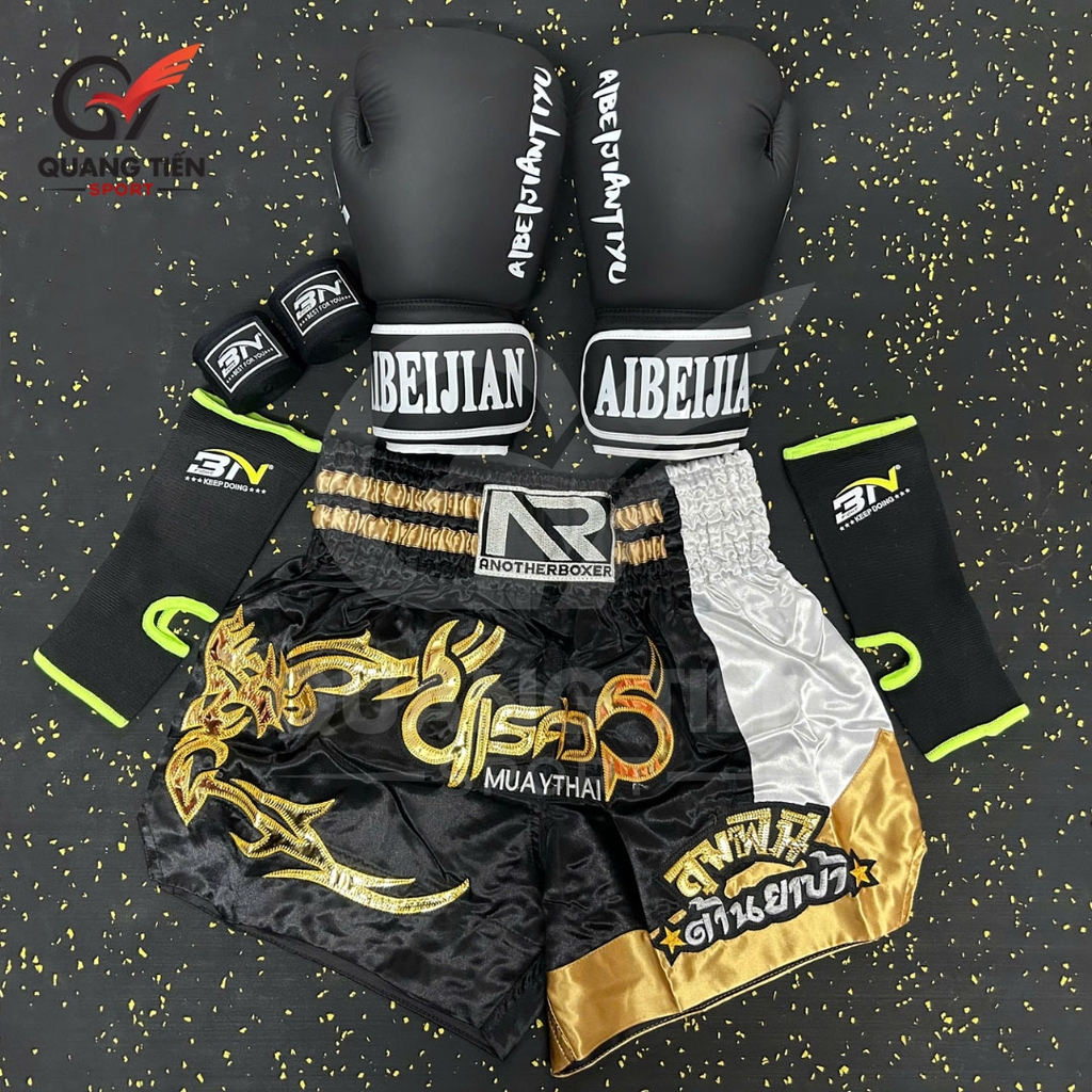 COMBO TẬP BOXING CƠ BẢN GĂNG BOXING + BĂNG ĐA + QUẦN MUAY + TẤT BẢO VỆ - ĐEN