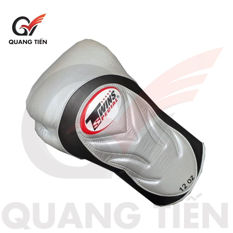 Găng Tay Boxing Twins EXTRA DESIGN BGVL6 – ĐEN BẠC