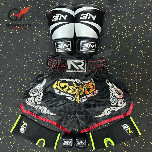 COMBO TẬP BOXING CƠ BẢN GĂNG BOXING + BĂNG ĐA + QUẦN MUAY + TẤT BẢO VỆ - ĐEN