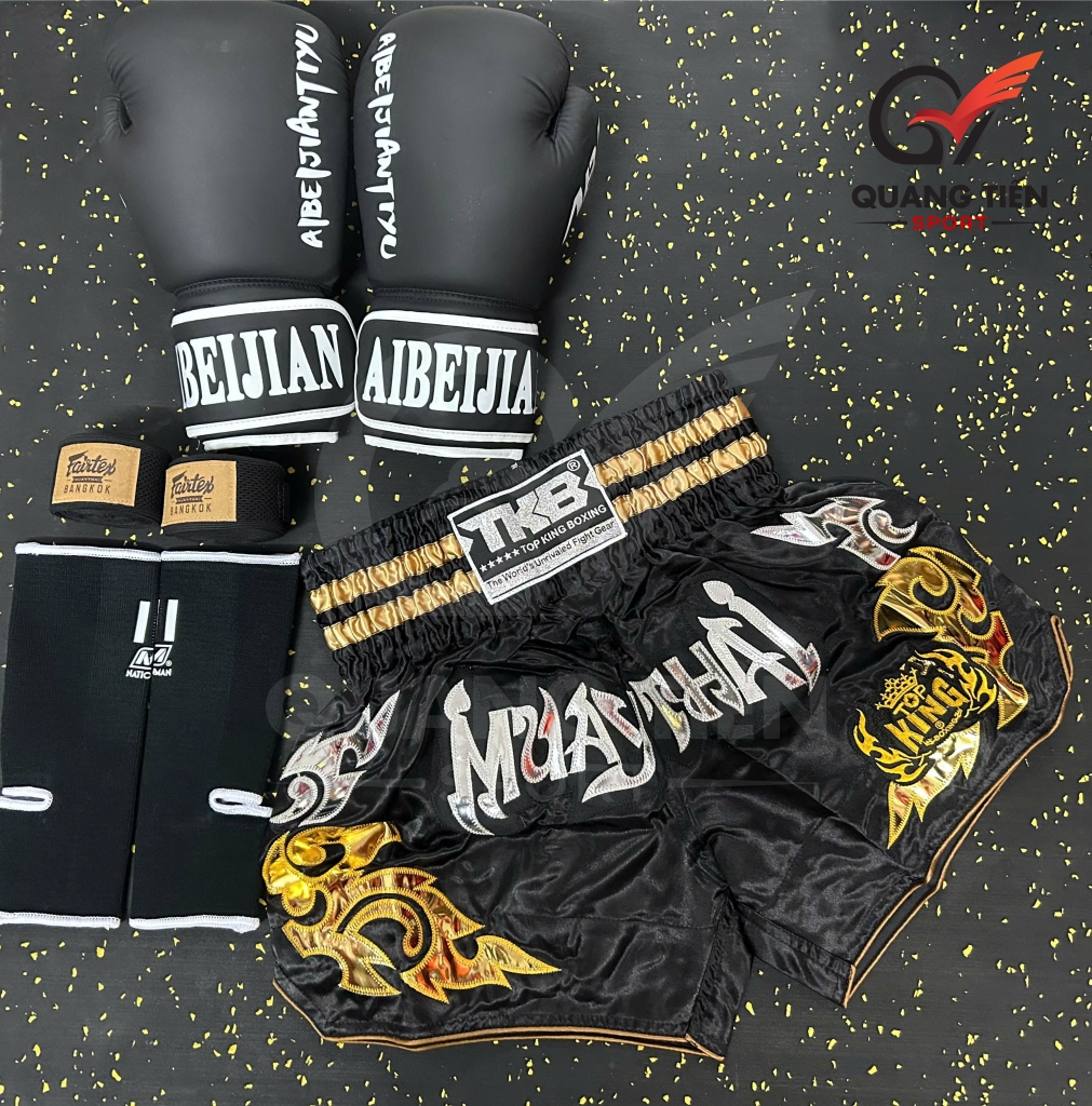 COMBO TẬP BOXING CƠ BẢN GĂNG BOXING + BĂNG ĐA + QUẦN MUAY + TẤT BẢO VỆ - ĐEN