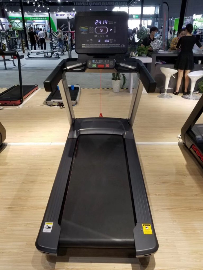 Máy chạy bộ phòng Gym Sakura V8