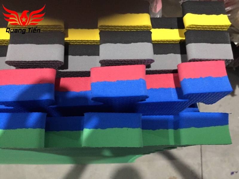 Thảm xốp phòng tập võ thuật , thể dục , thể thao , boxing , gym 1mx1m màu ghi đen (1 tấm)