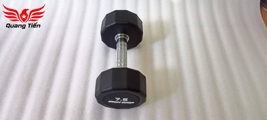 Tạ tay bọc cao su Iron Grip 7,5 kg (giá 1 quả)