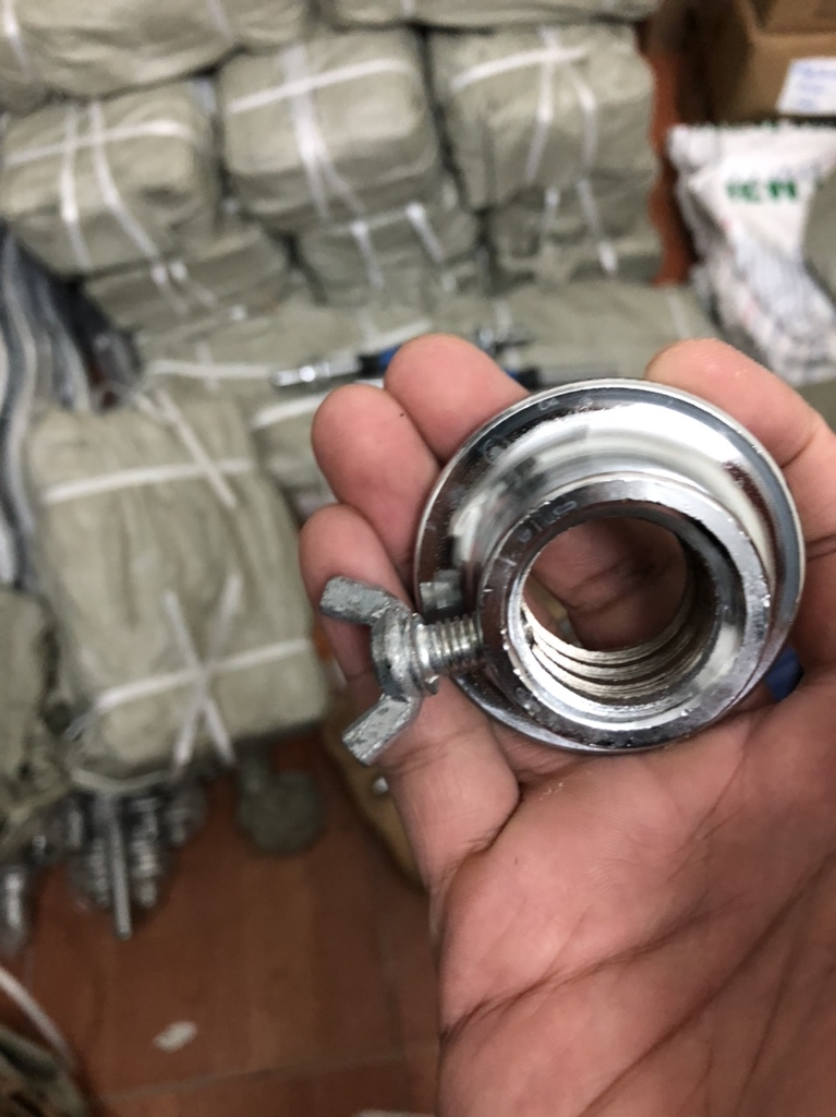 Đòn tạ chữ Z phi 27 mạ crom hàng nhập khẩu siêu đẹp (ốc có chốt) QT-304
