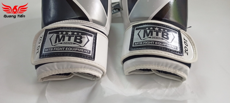 Găng tay Boxing Max MTB màu trắng