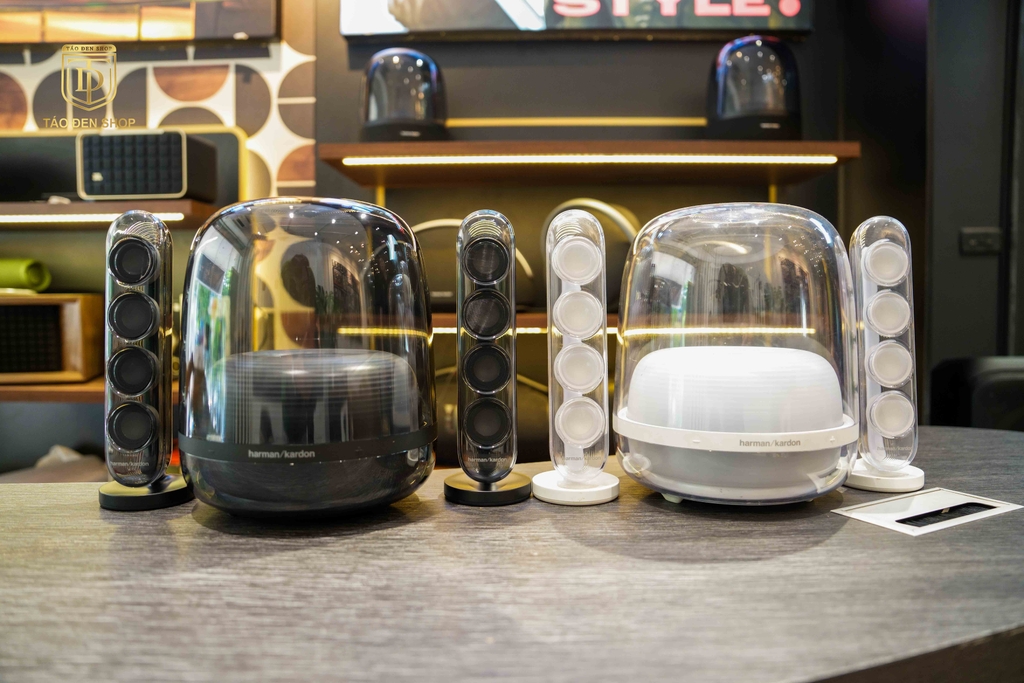 Harman Kardon Soundstick 4 Black and White