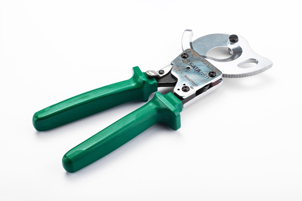 Kéo cắt cáp loại Ratchet SATA 72511 - RATCHETING CABLE CUTTER 240MM