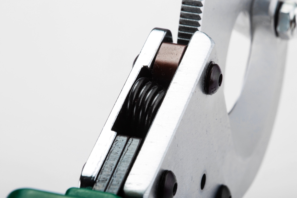 Kéo cắt cáp loại Ratchet SATA 72511 - RATCHETING CABLE CUTTER 240MM