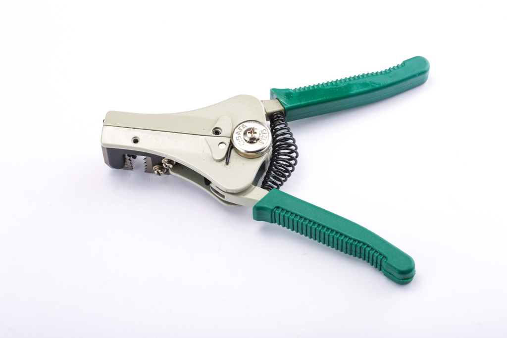 Kìm tuốt dây tự động A SATA 7 inch 91212