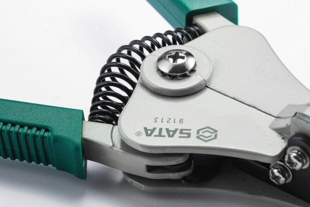 Kìm tuốt dây tự động B SATA 7 inch 91213