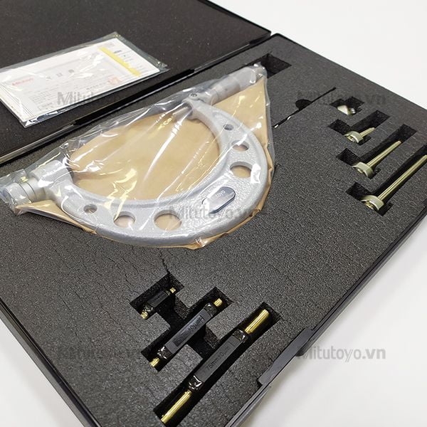 Panme đo ngoài cơ khí 0-100mm/0.01mm Mitutoyo 104-139A