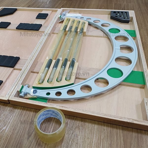 Panme đo ngoài cơ khí 500-600mm/0.01mm Mitutoyo 104-144A