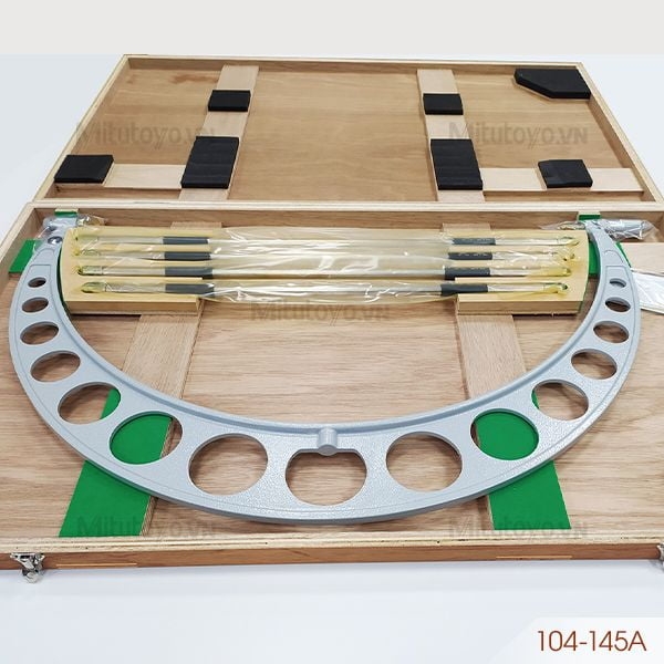 Panme đo ngoài cơ khí 600-700mm/0.01mm Mitutoyo 104-145A