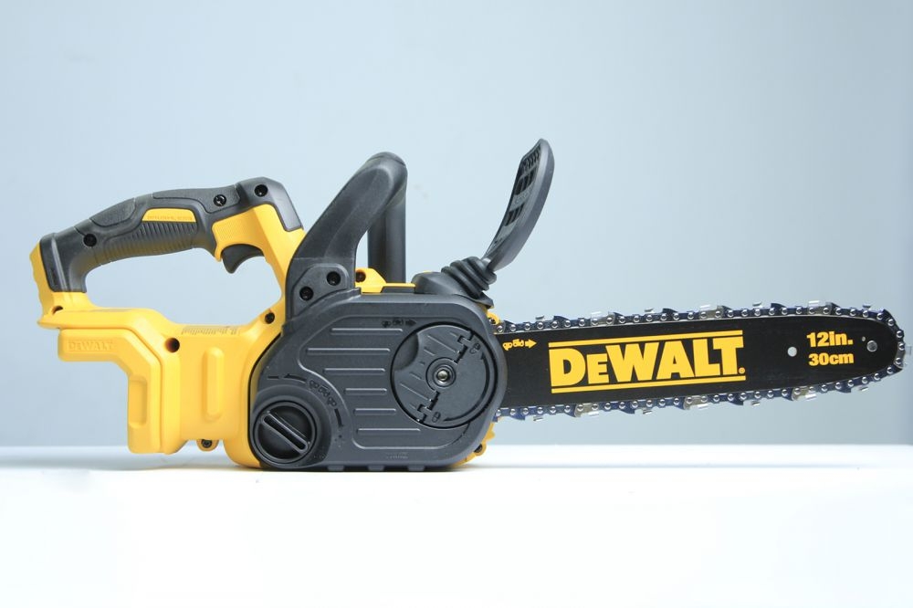Máy cưa xích dùng pin Dewalt DCCS620B