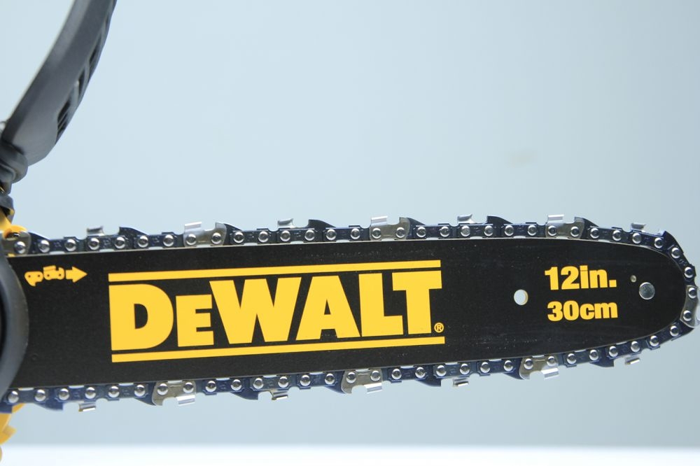 Máy cưa xích dùng pin Dewalt DCCS620B