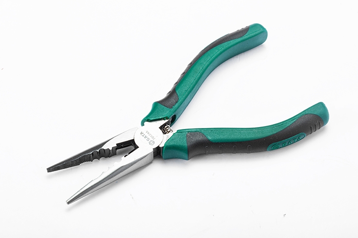 Kìm đa năng mũi thẳng nhọn SATA 6 inch 70124A