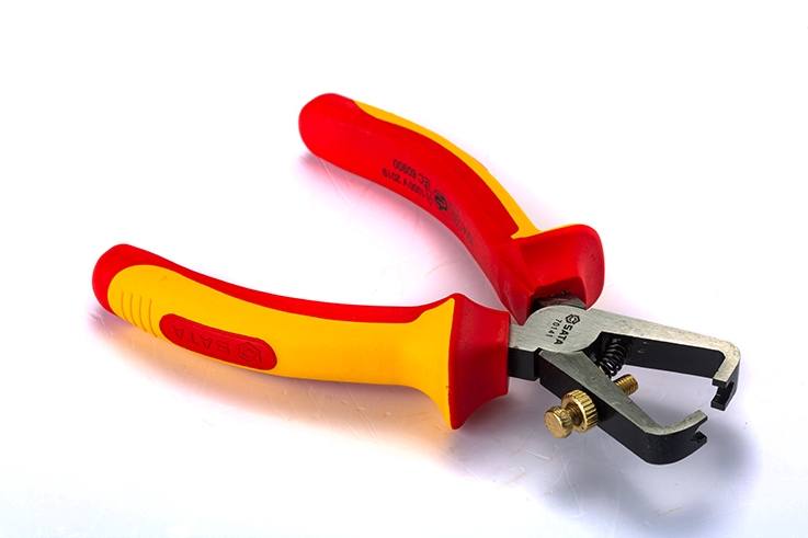 Kìm tuốt dây 6 inch 70141 - VDE INSULATED WIRE STRIPPER 6
