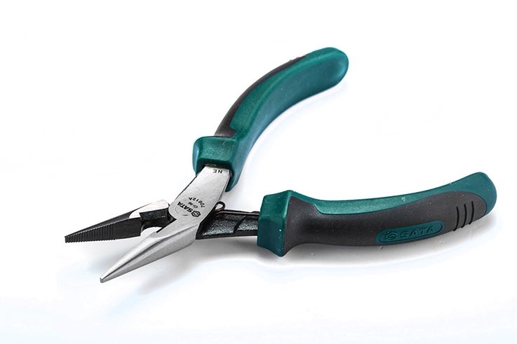 Kìm mũi thẳng nhỏ SATA 5.5 inch 70612A